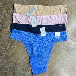 CALVIN KLEIN Plus Size Set of Three Panties + Bonus Lace Thong 2X